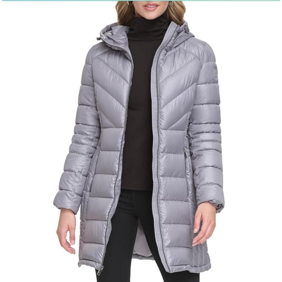 Kenneth Cole Women's Full Zip Hooded Packable Jacket - Picture 1 of 7